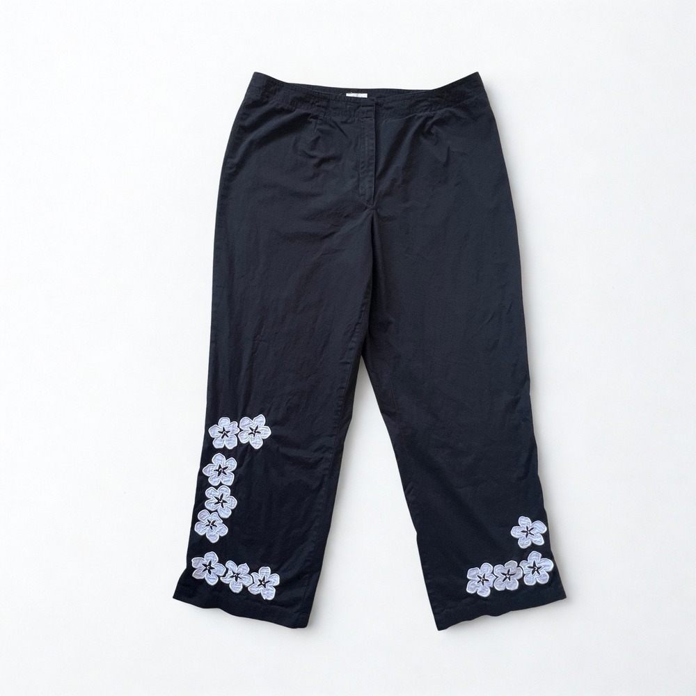 Liz Claiborne Michaela Black Floral Appliqué Capri Pants Women's 12